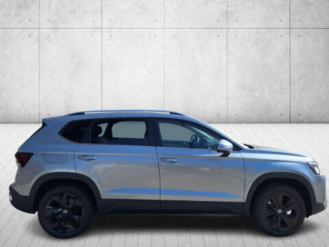 2025 Volkswagen Taos SE