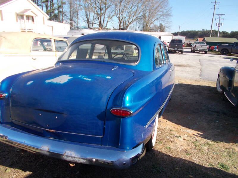 1949 Ford Deluxe
