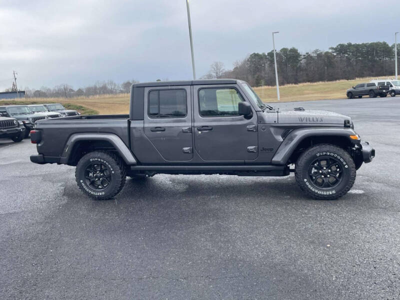 2026 Jeep Gladiator Willys