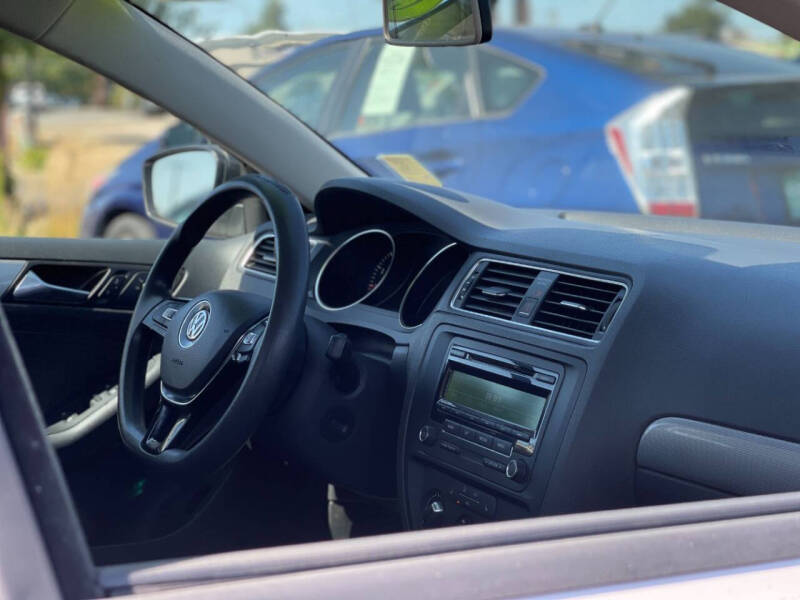 2015 Volkswagen Jetta