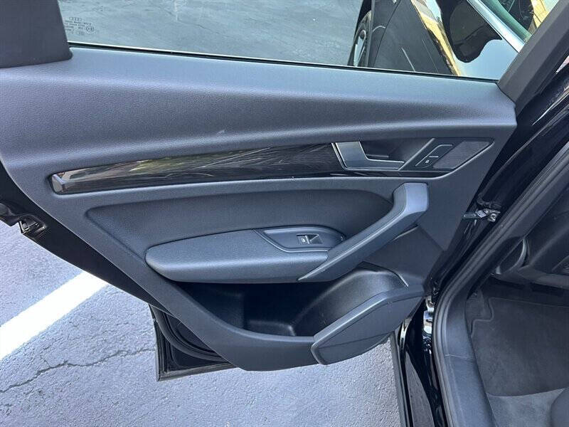 2020 Audi Q5 e quattro Premium 55 TFSI