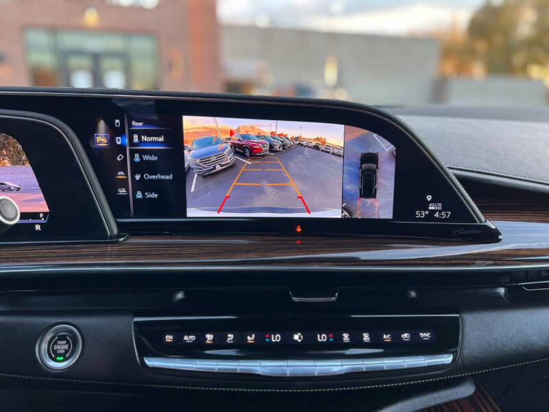 2022 Cadillac Escalade ESV Luxury