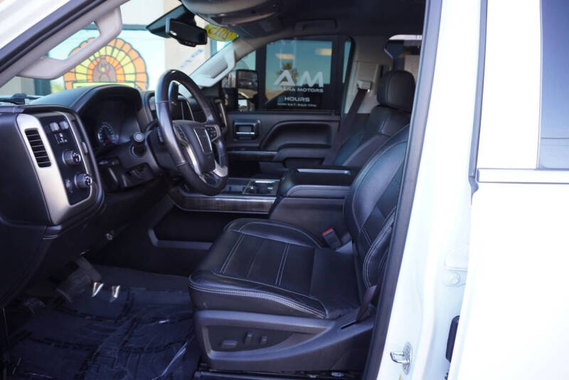 2015 GMC Sierra 2500HD Denali