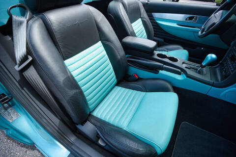 2002 Ford Thunderbird Deluxe