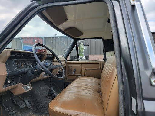 1988 Ford F-700