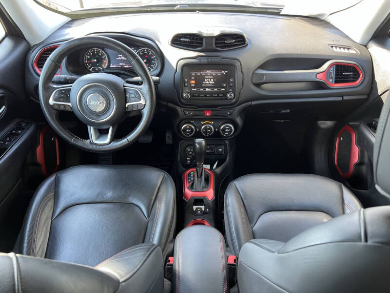 2016 Jeep Renegade Trailhawk