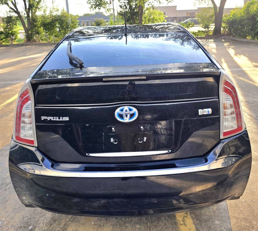 2015 Toyota Prius Two 4dr Hatchback - Black exterior view 4