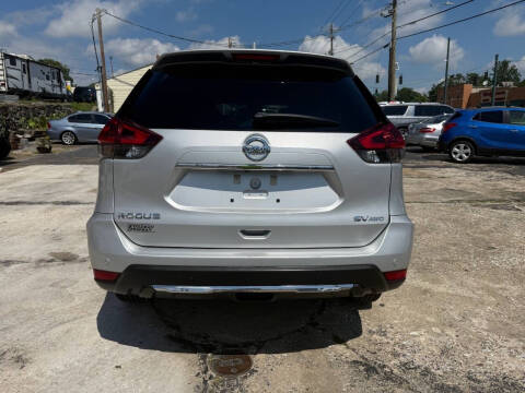 2020 Nissan Rogue SV