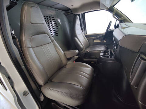 2023 Chevrolet Express 2500