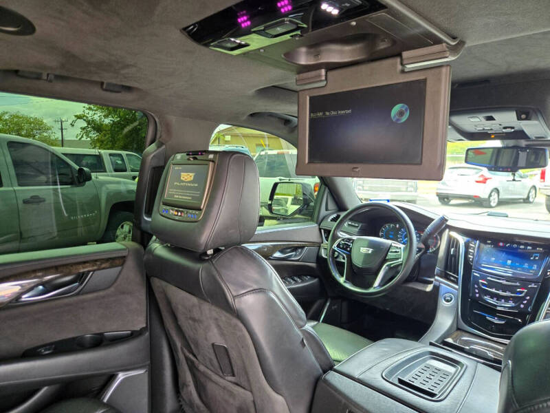 2016 Cadillac Escalade ESV Platinum