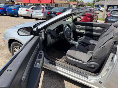 2009 Chrysler Sebring LX