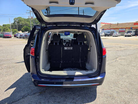 2019 Chrysler Pacifica Touring L