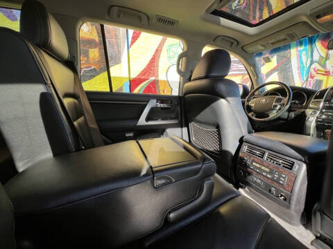 2013 Toyota Land Cruiser