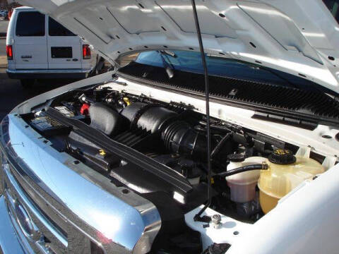 2011 Ford E-Series E-350 SD XLT