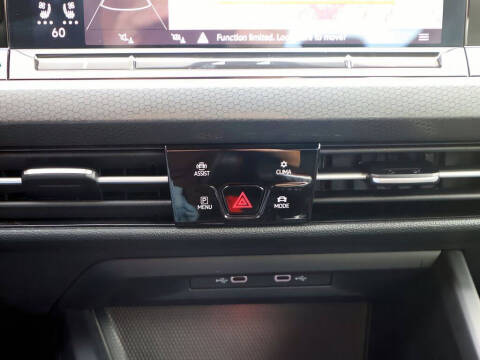 2022 Volkswagen Golf GTI SE