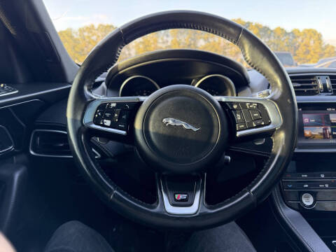 2017 Jaguar F-PACE S