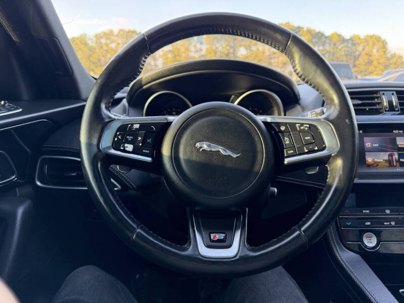 2017 Jaguar F-PACE S