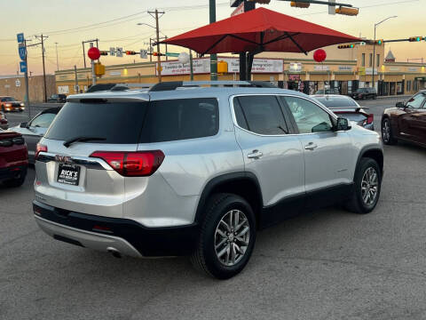 2017 GMC Acadia SLE-2