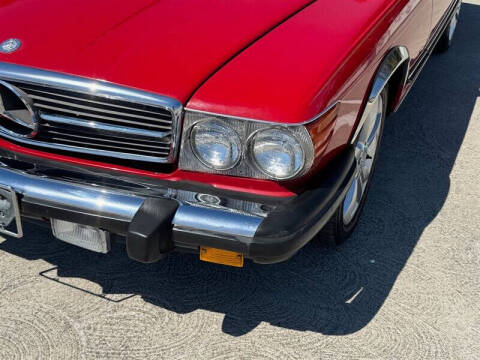 1988 Mercedes-Benz 560-Class 560 SL