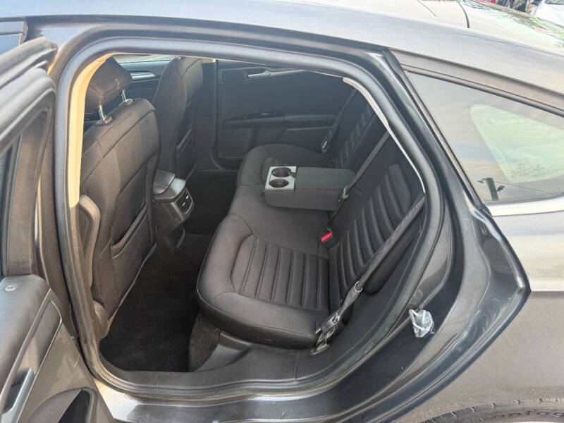 2015 Ford Fusion Hybrid SE