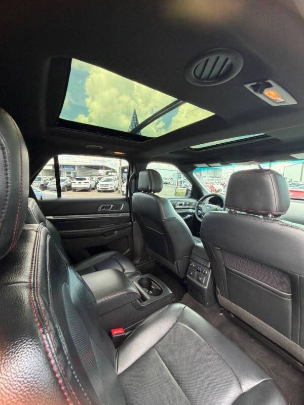 2016 Ford Explorer Sport