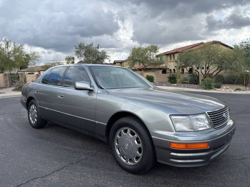 1995 Lexus LS 400