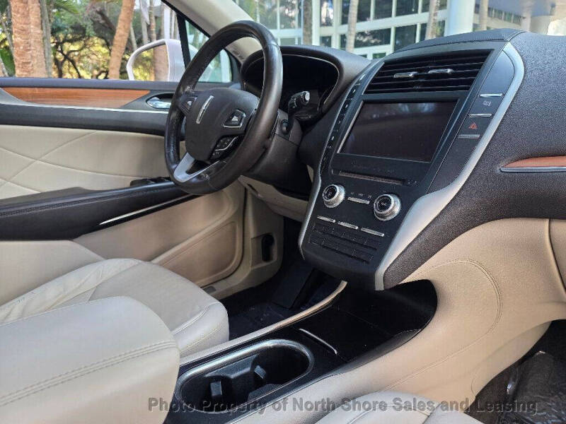 2017 Lincoln MKC Select