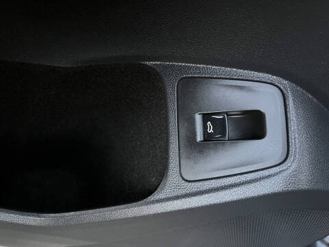 2018 Volkswagen Tiguan 2.0T SEL 4Motion