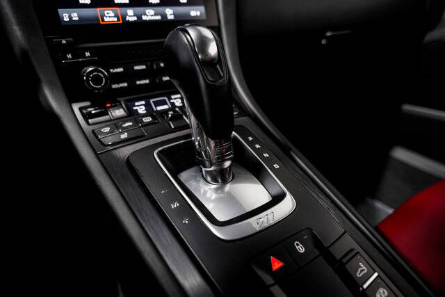 2018 Porsche 911 Carrera GTS