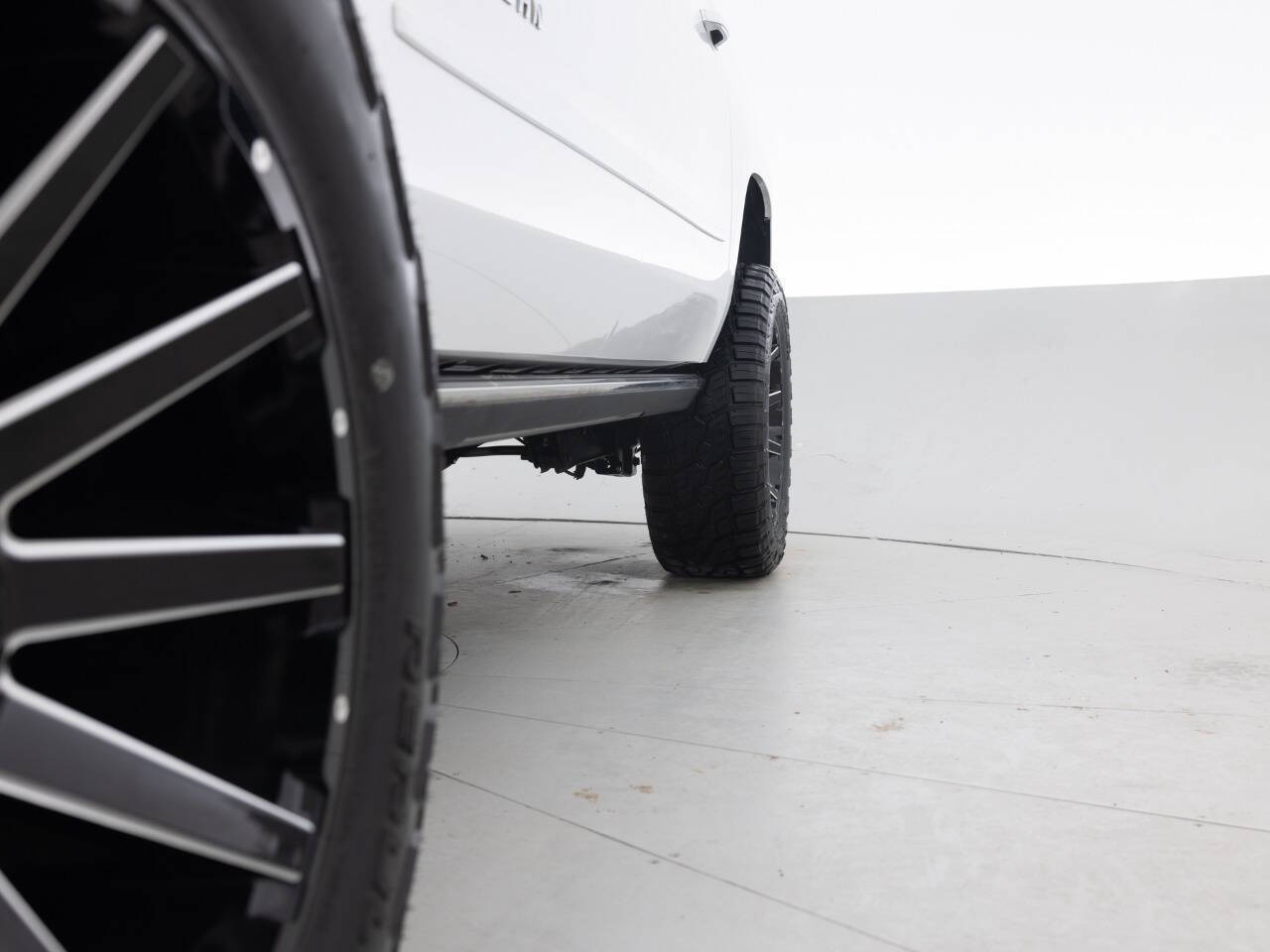 Used Car 2015 Chevrolet Suburban  Ltz 4x4 4dr Suv For Sale Under $25,000 In Coal City, Illinois