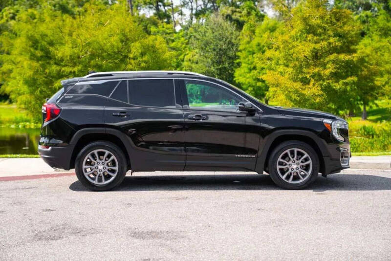 2022 GMC Terrain SLT