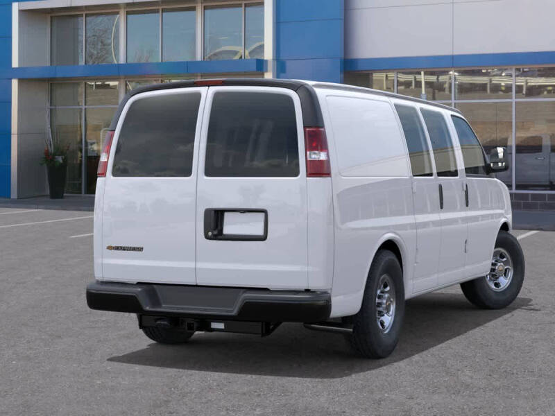 2026 Chevrolet Express 2500
