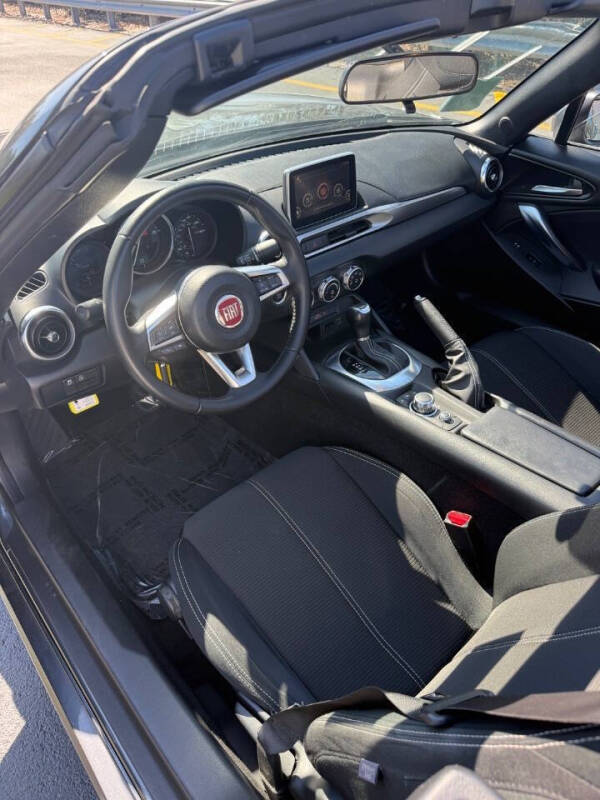 2017 FIAT 124 Spider Classica