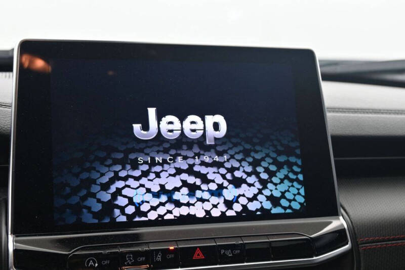 2025 Jeep Compass Trailhawk