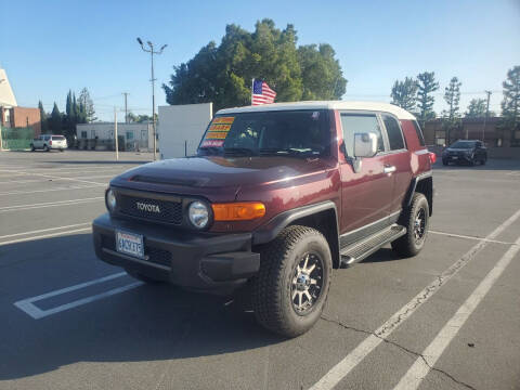 2007 Toyota FJ Cruiser for sale at UNITED AUTO MART CA in Arleta CA