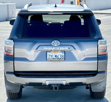 2017 Toyota 4Runner SR5