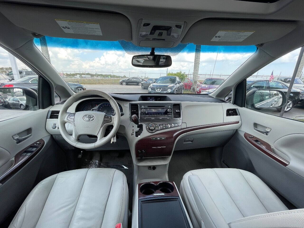 2013 Toyota Sienna  - $15,900