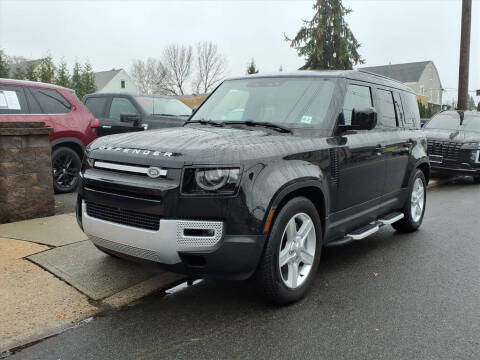 2023 Land Rover Defender 110 SE