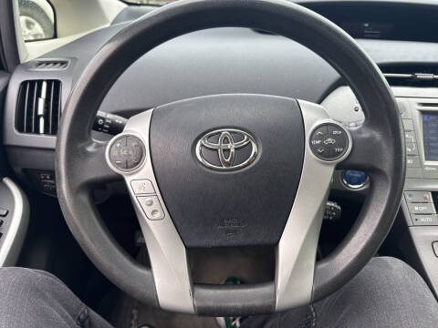 2013 Toyota Prius Five