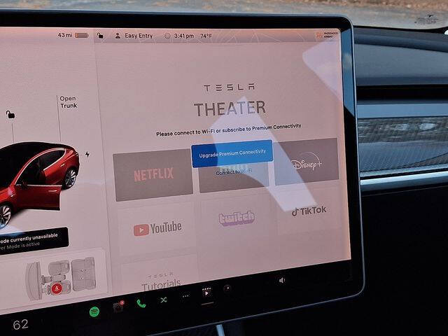 2018 Tesla Model 3 Performance
