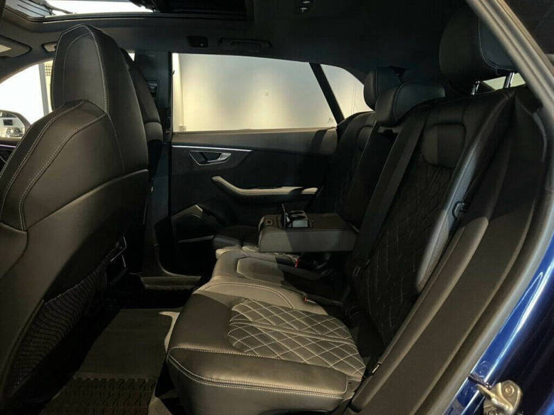 2022 Audi SQ8 4.0T quattro Prestige