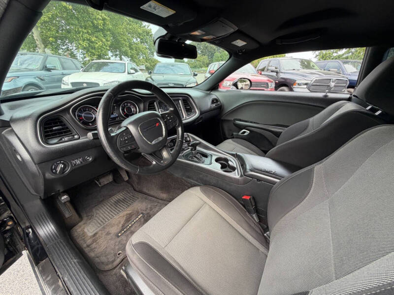 2015 Dodge Challenger SXT