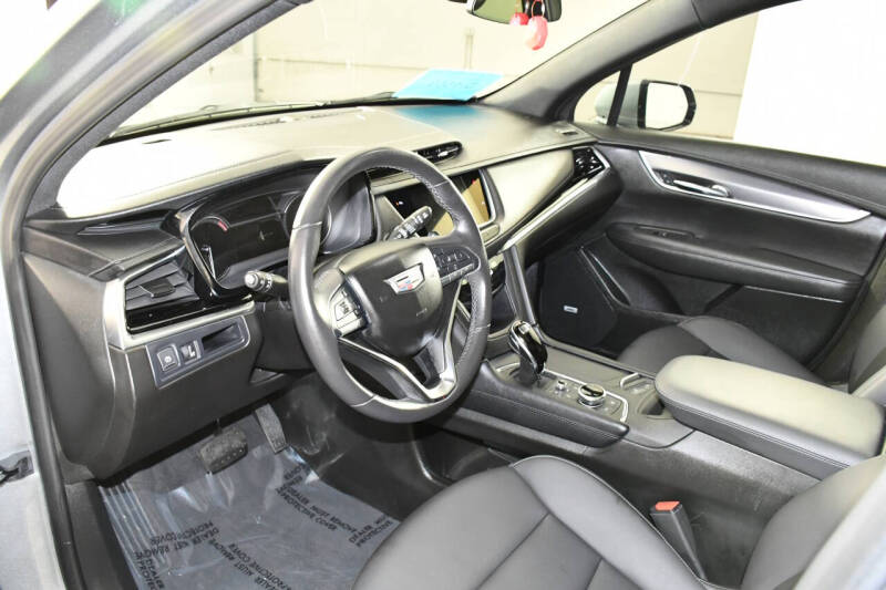 2025 Cadillac XT6 Luxury