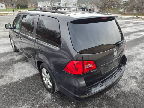 2011 Volkswagen Routan SEL