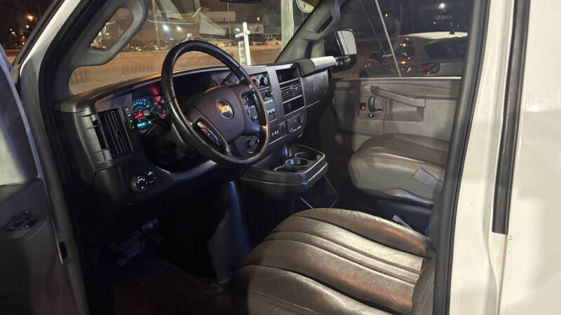 2021 Chevrolet Express 2500