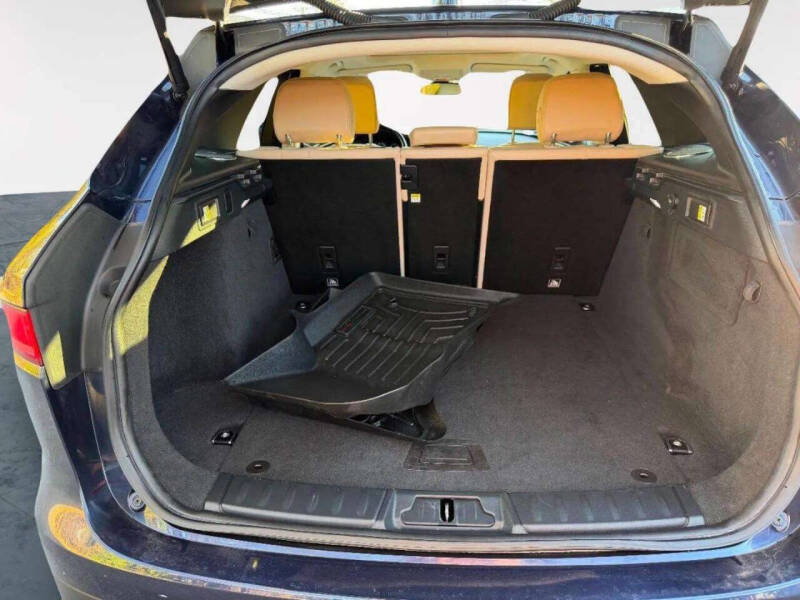 2017 Jaguar F-PACE 20d Prestige