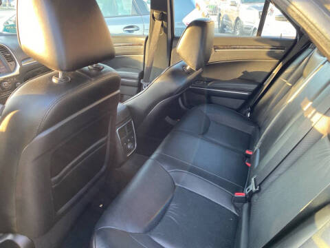 2011 Chrysler 300 Limited