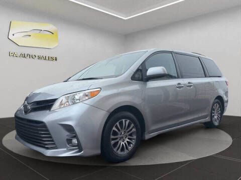 2020 Toyota Sienna XLE Premium 8-Passenger