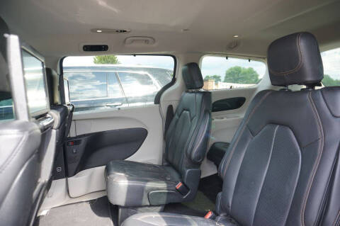 2020 Chrysler Pacifica Touring L Plus