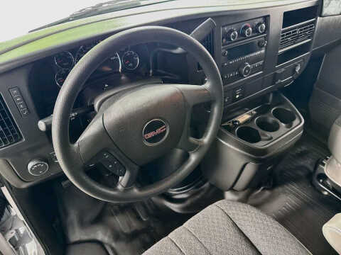 2025 GMC Savana 2500